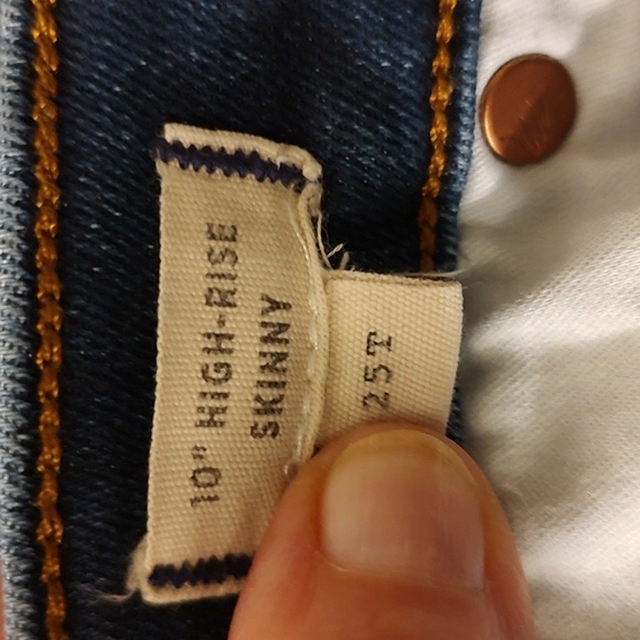 Madewell Skinny Jeans - Picture 7 of 8